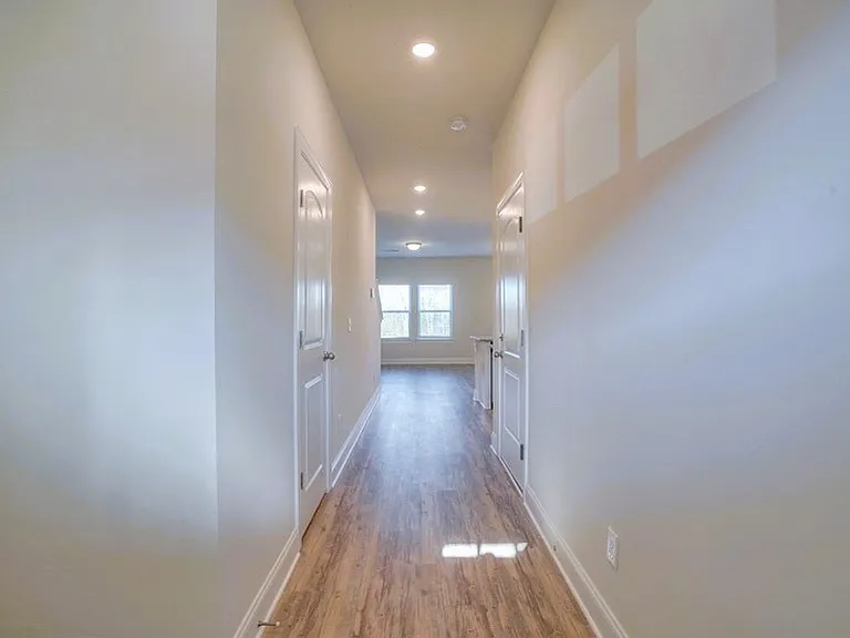 1259 W End Station Dr — Photo 2