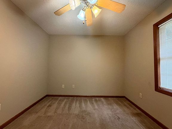 4th image of 209 Hayden St #A