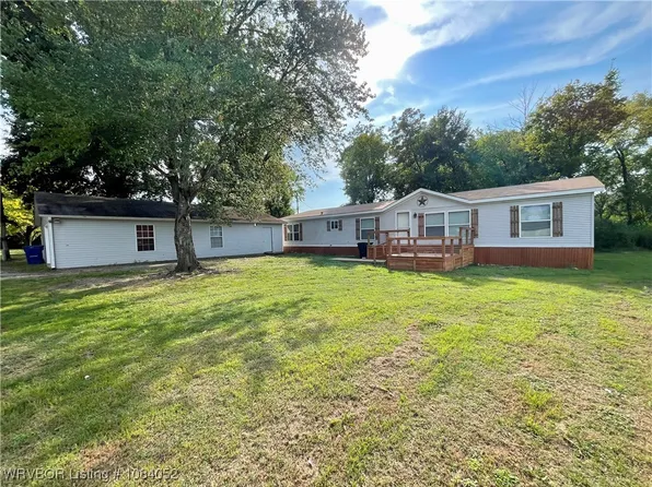 1114 S Dogwood St, Muldrow, OK 74948