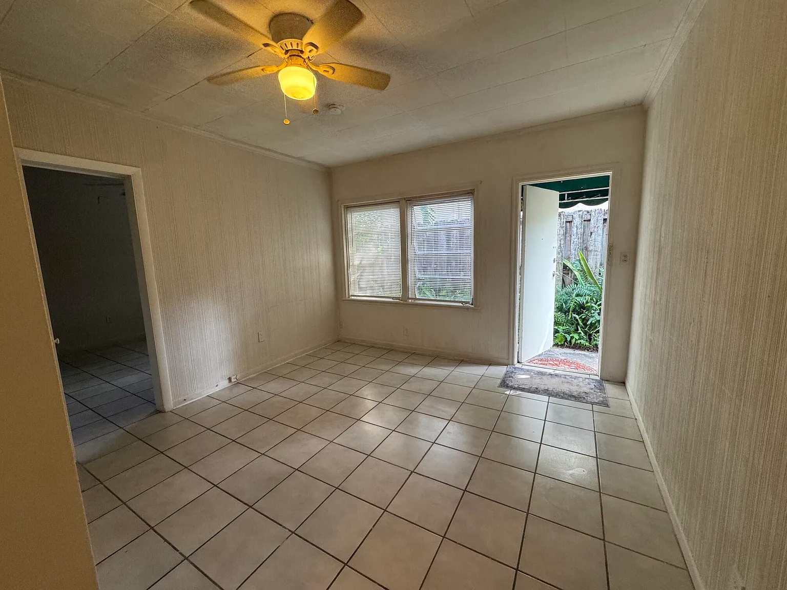 1 bed, 1.0 bath, 500 sqft, $1,900 — Photo 3