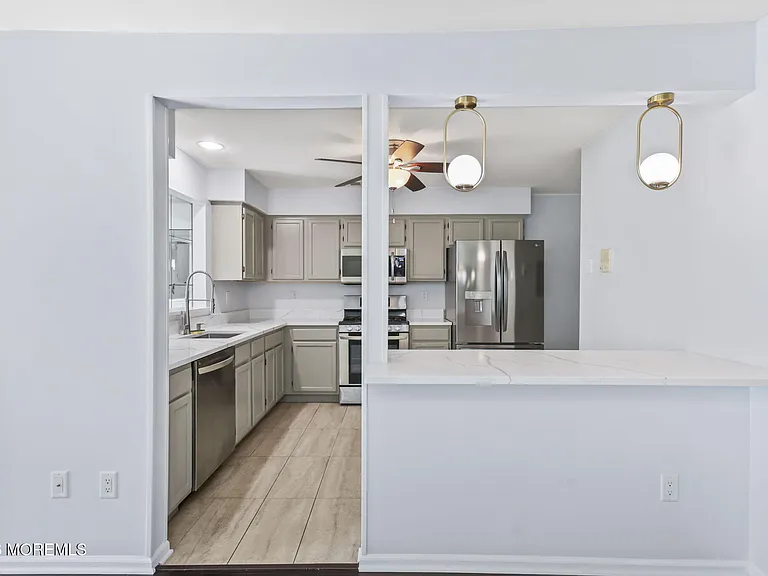761 Banyan Ct — Photo 13