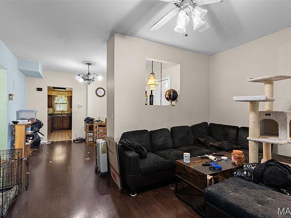 4th image of 5341 Gilson Ave