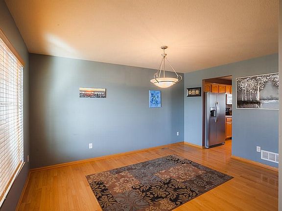 4th image of 1745 SE Prairie Creek Dr
