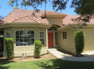 2537 Dovewood Ave, Clovis, CA