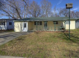305 SE 15th St, Pryor, OK 74361