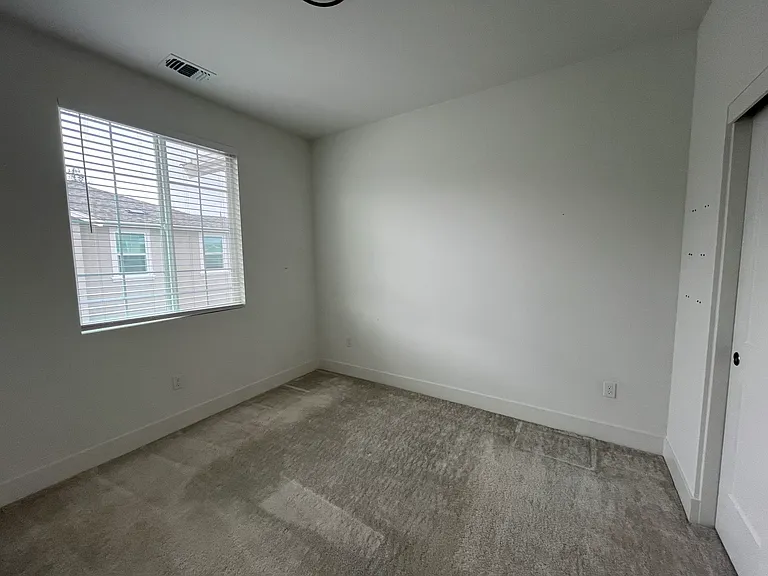 2674 Guldman St #2674 — Photo 9