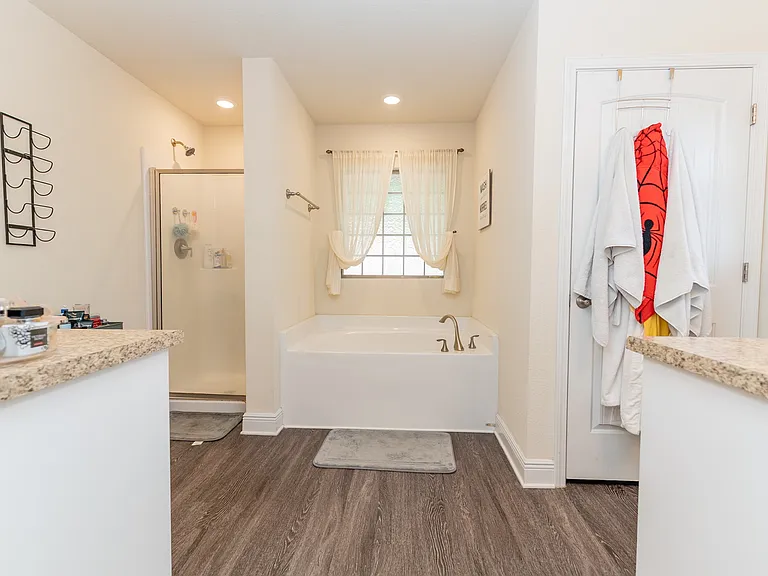 428 Triton St — Photo 15