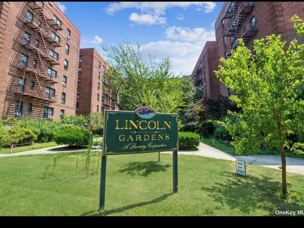 14444 38th Avenue #C5, Flushing, NY 11354