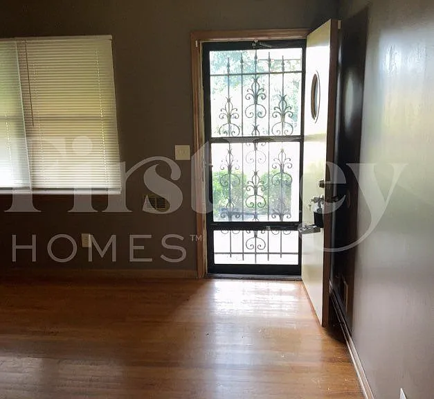 9009 E 84th St — Photo 3