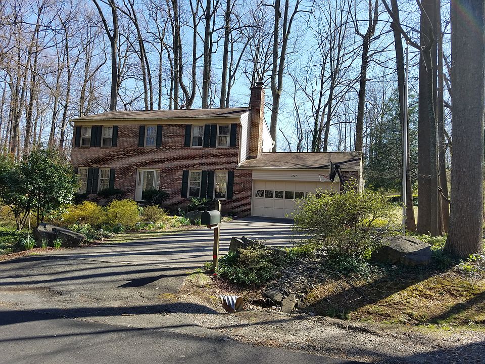 1st image of 6927 Colburn Dr