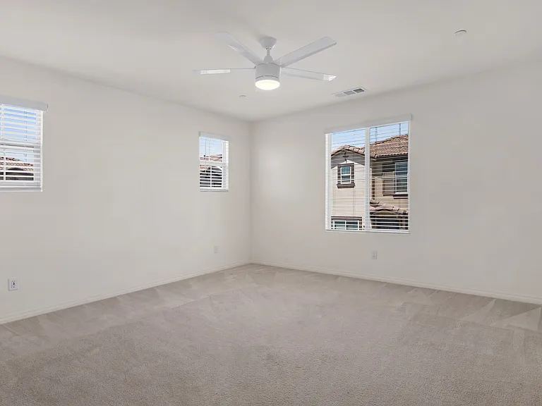24134 Tuscany Ave — Photo 30