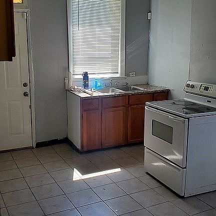5th image of 5134 Terry Ave