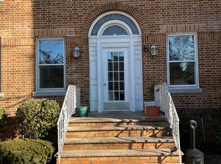 250 Broad Ave APT 4A, Leonia, NJ 07605