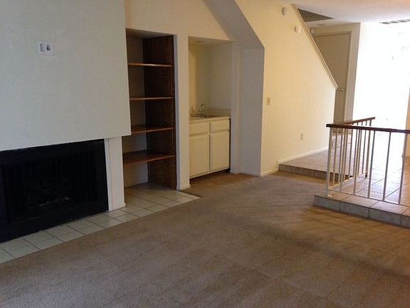 2nd image of 2930 Driftwood Pl APT 23