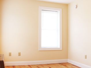 155 Maple St APT 3, Burlington, VT 05401