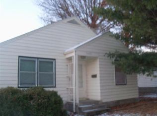 1423 Hoyt St, Beatrice, NE 68310