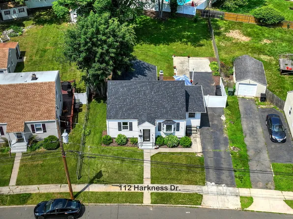 112 Harkness Drive, Milford, CT 06460