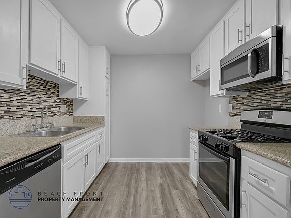 2nd image of 441 Nebraska Ave APT 28