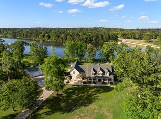 132 Lyndsey Dr, Montgomery, TX 77316