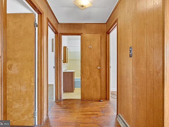 5th image of 605 N Marshall St