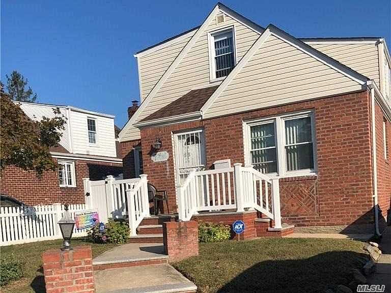 1st image of 7 Norfolk Dr W
