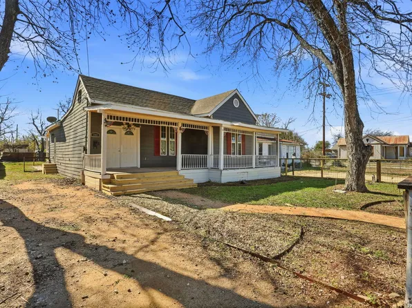 202 Helena, San Antonio, TX 78204