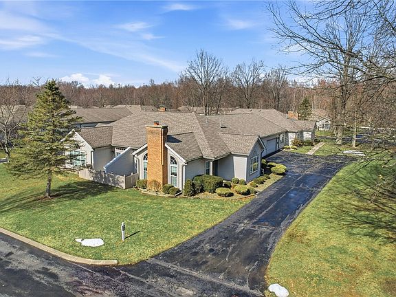 4th image of 76 Stone Ridge Blvd