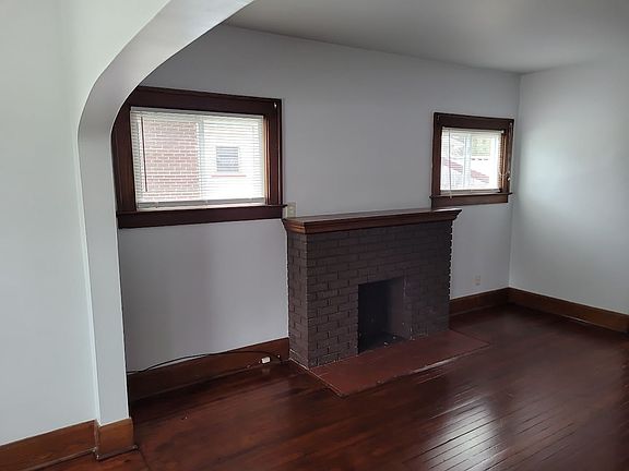 5th image of 763 Alden St Floor 1