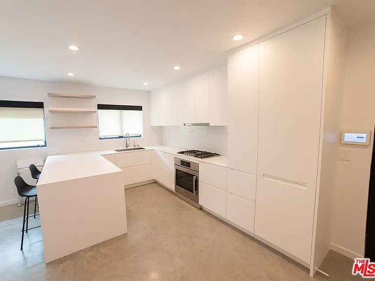 14 Brooks Ave #9 — Photo 5