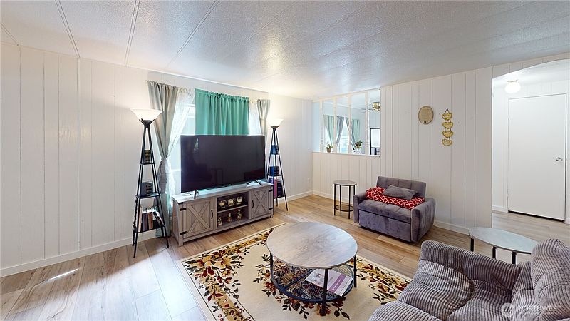 2nd image of 8527 31st Avenue S