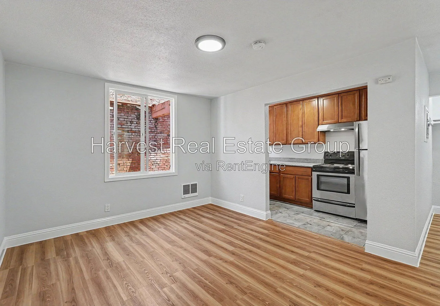 Peralta St — Photo 1