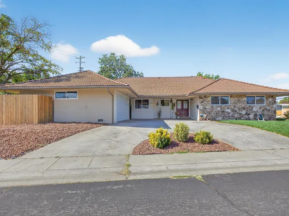 7048 13th St, Sacramento, CA 95831