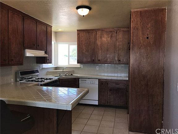 2nd image of 16385 Cashew St
