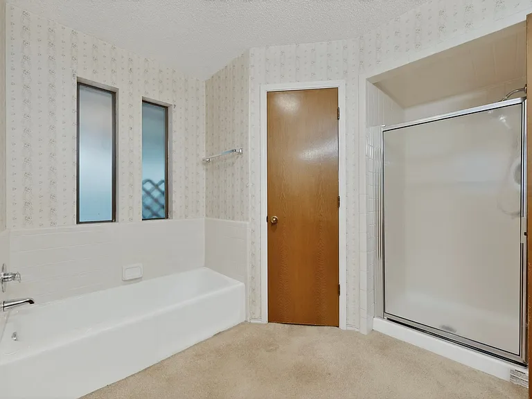 7517 Crosstimbers Ln — Photo 21
