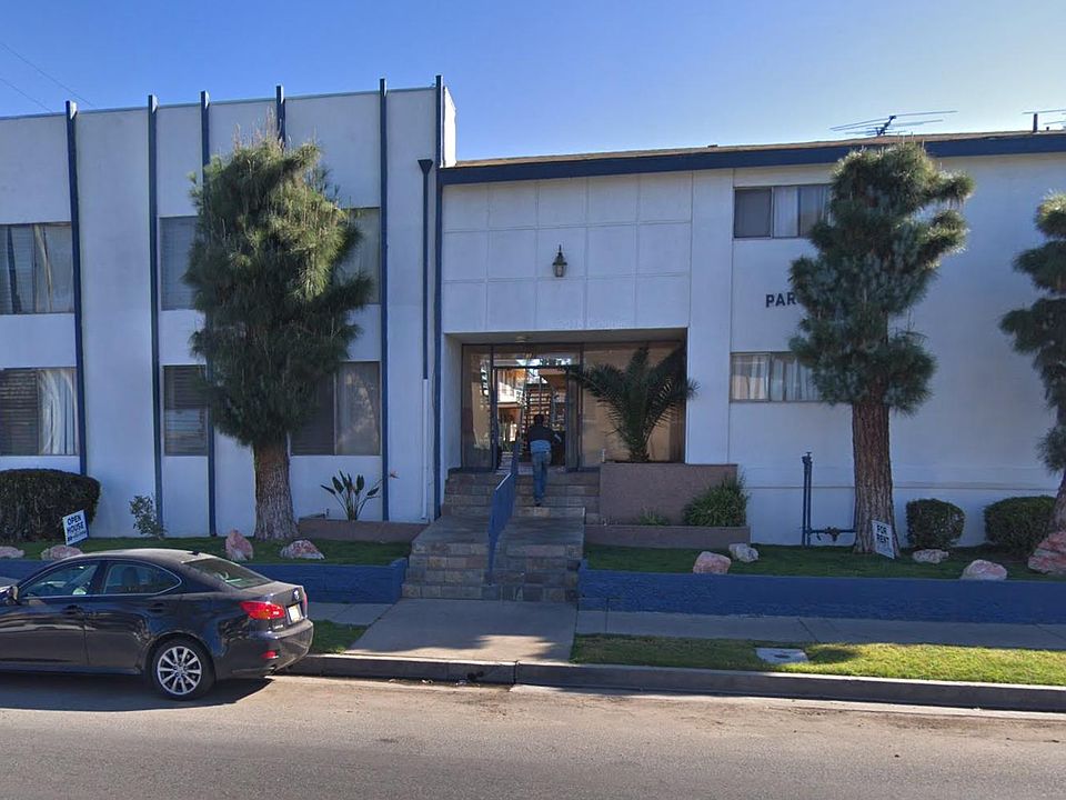 1st image of 6320 Whitsett Ave APT 19