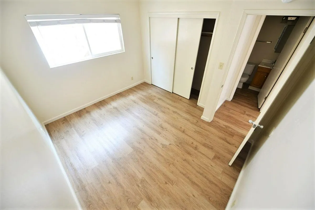 Building Photo - 2514 College Ave