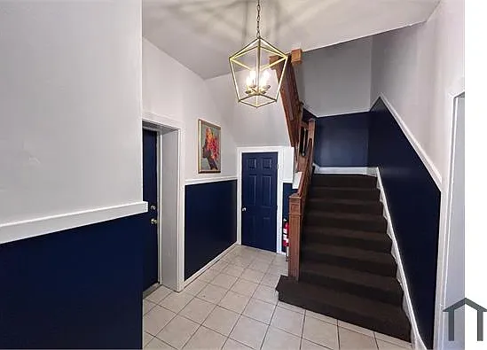 4 bed, 1300 sqft, $1,800 — Photo 2