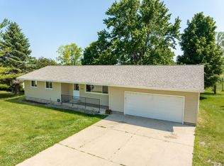 440 Beverly St, Wanamingo, MN 55983