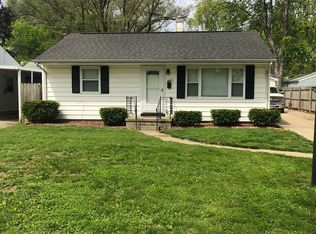 3233 Saxony Rd, Springfield, IL 62703