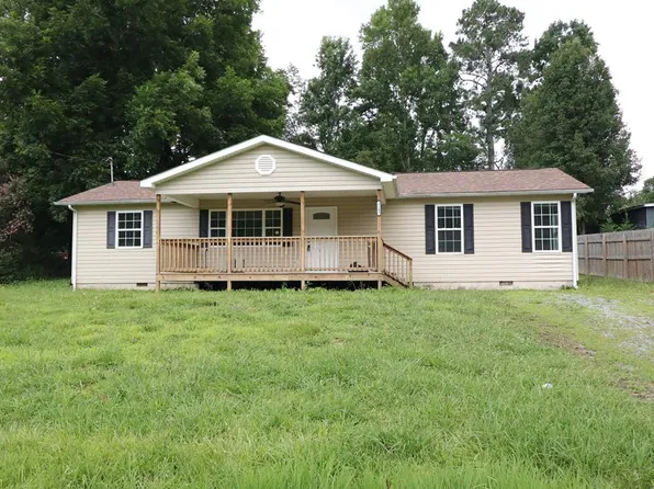 3243 Shepard Dr, Rocky Face, GA 30740
