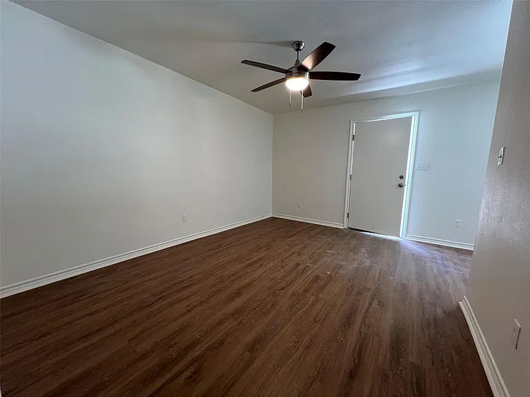1231 Sycamore Ave #D — Photo 10