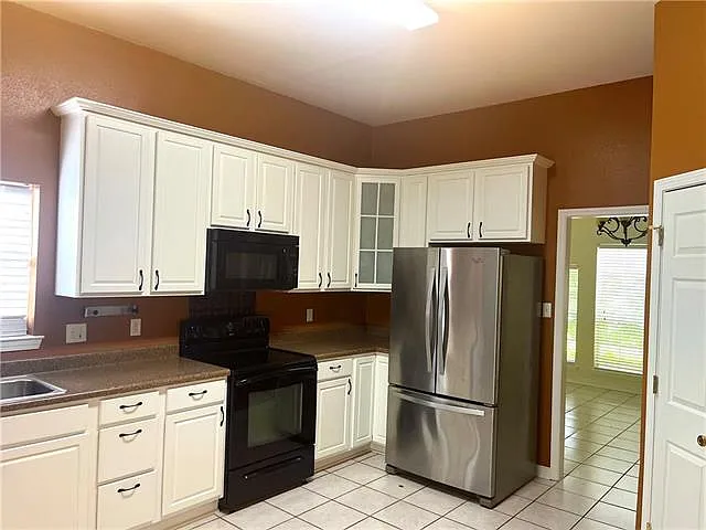 101 Moonraker Dr — Photo 5