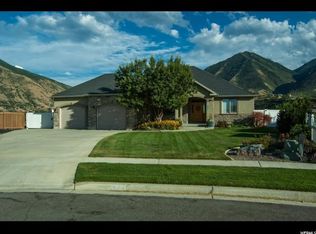 2976 E Canyon Crest Dr, Spanish Fork, UT 84660