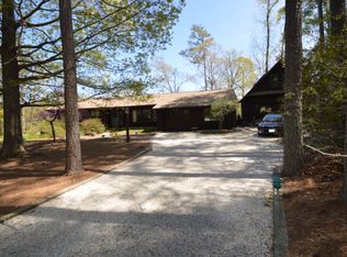 160 Wooldridge Cove Dr, Deltaville, VA 23043