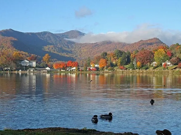 185 J B Ivey Ln, Lake Junaluska, NC 28745