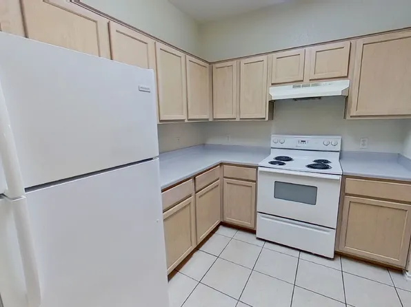 1705 Constantino Cir #B, Austin, TX 78745