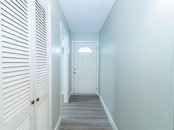 4th image of 8800 Parkfield Dr