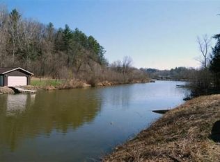 L12 W Redstone Dr, La Valle, WI 53941