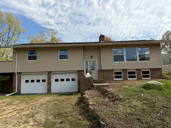 427 N Glover Rd, Hudson, WI 54016