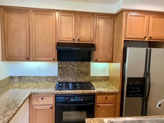 3rd image of 2844 Villas Way